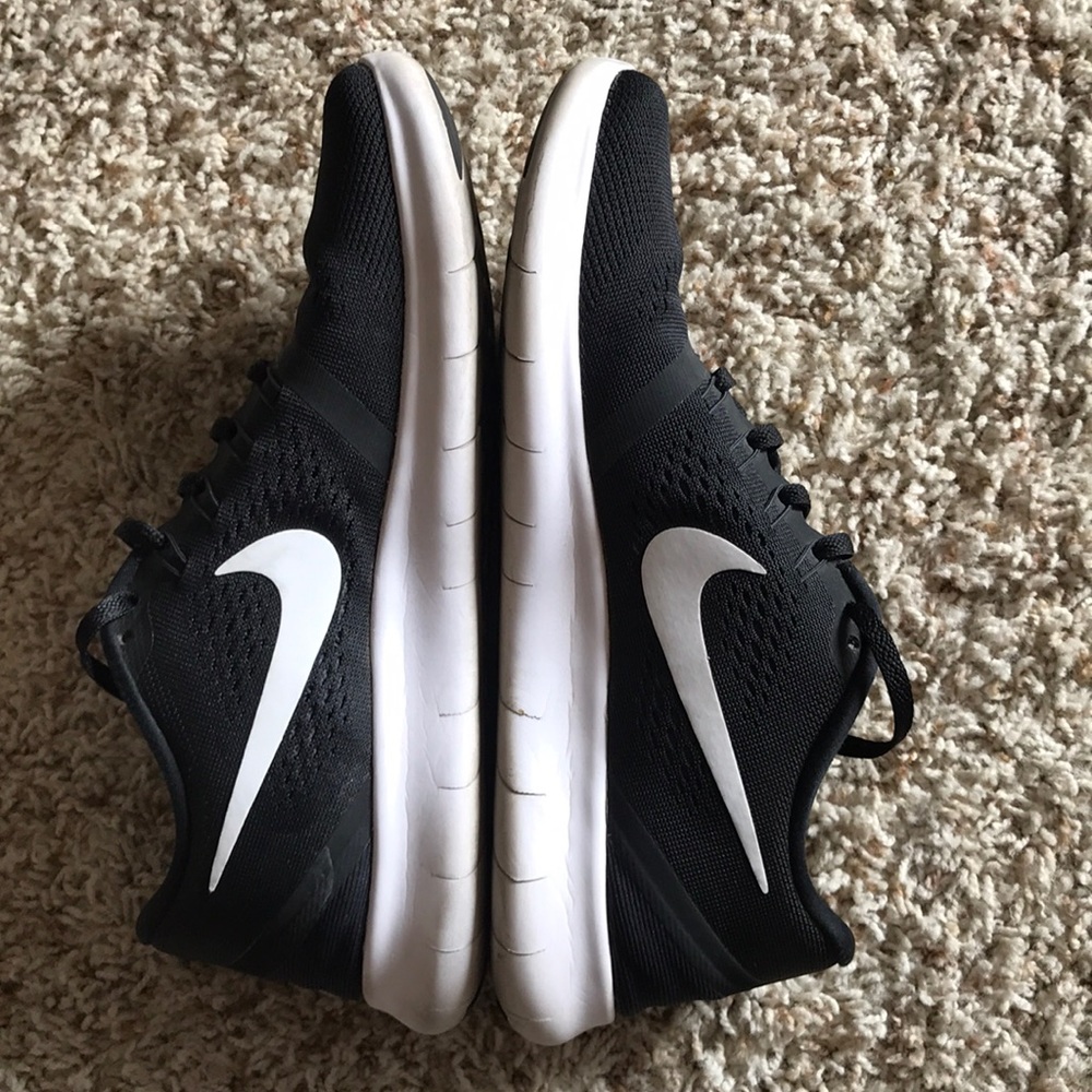 Nike Free Runs